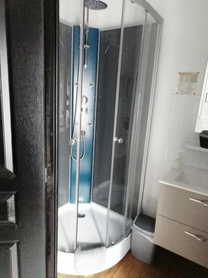 圣泰蕾兹酒店 卢德 外观 照片